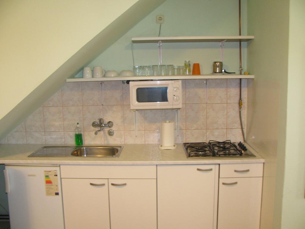 Apartments & Rooms Korzo Slavonski Brod Room photo